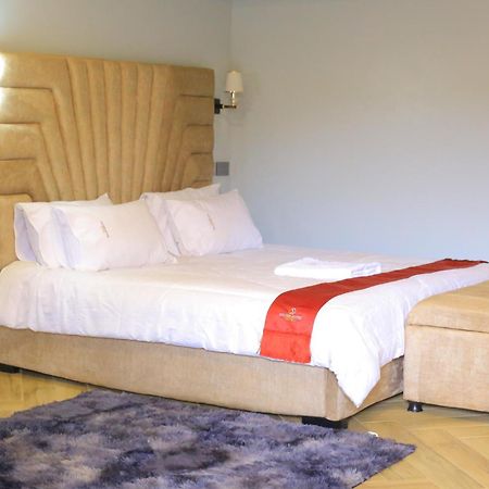 Golden Suites Hotel Entebbe Ngoại thất bức ảnh